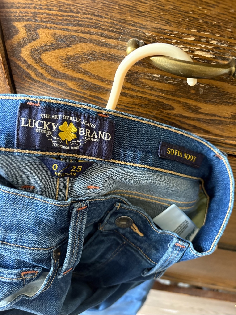 Lucky Brand Men’s Bootcut Jeans in Medium Blue Denim (2)